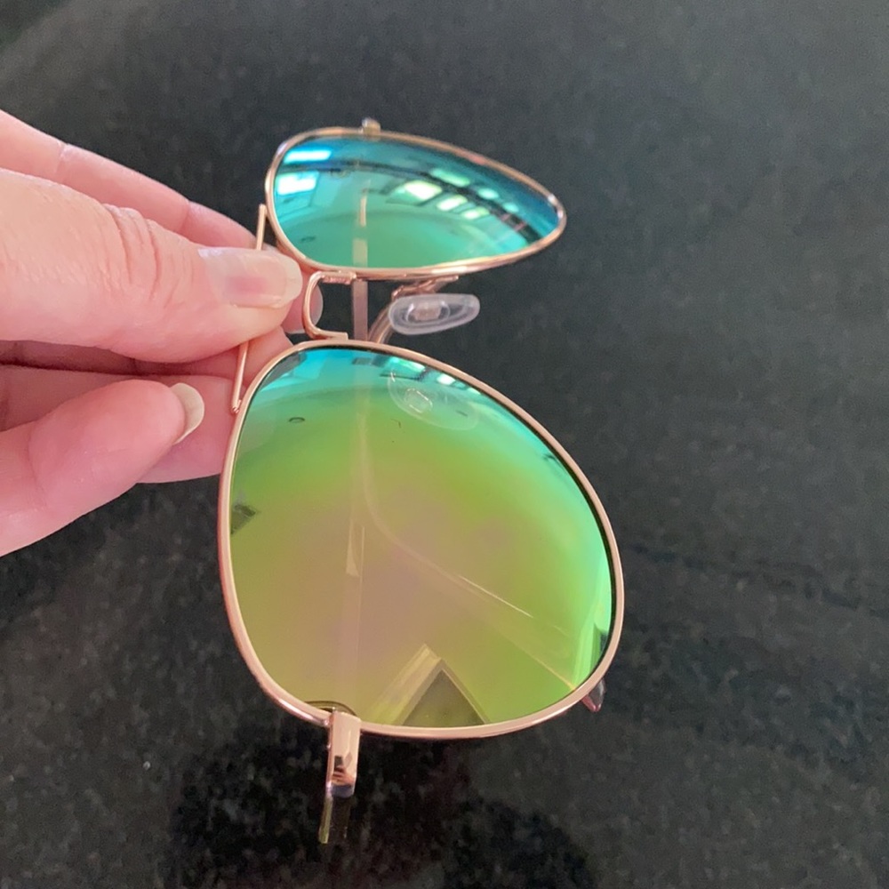 Mirrored aviators. Excellent condition. - Picture 4 of 5